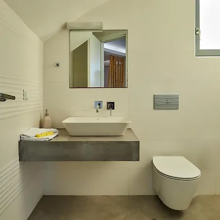 Santa Barbara Herssonisos Villa