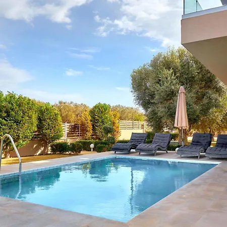 Santa Barbara Hersonisos * Hersonissos (Crete)